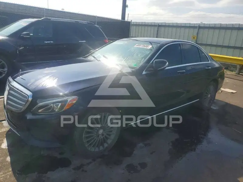 2015 Mercedes Benz C-Class photo