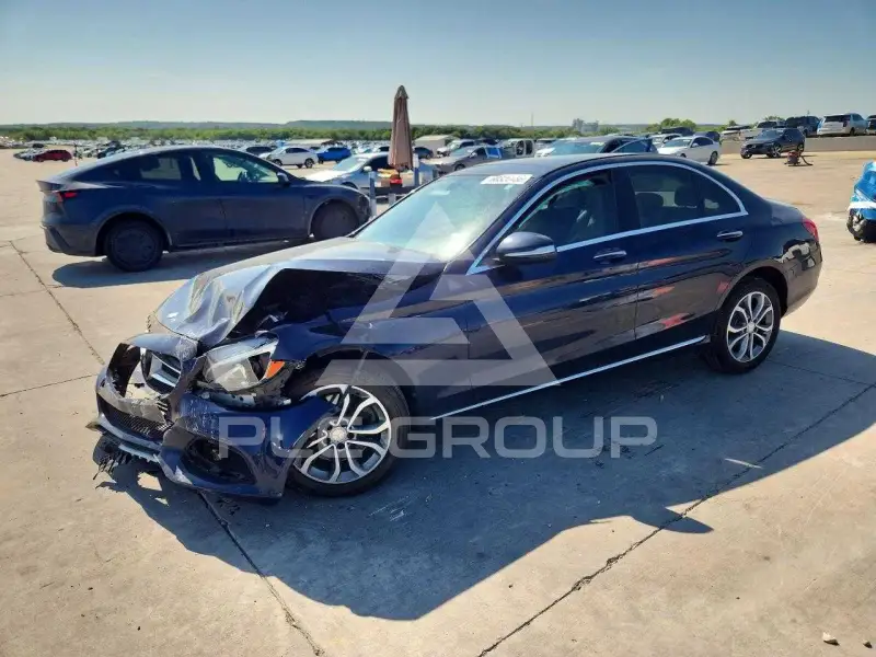 2015 Mercedes Benz C-Class photo