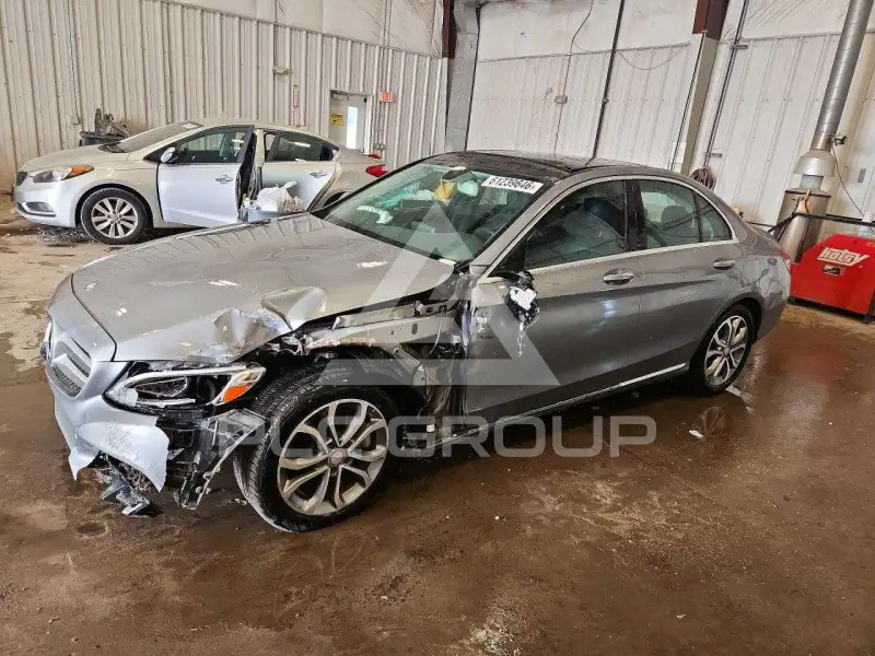 2015 Mercedes Benz C-Class фото