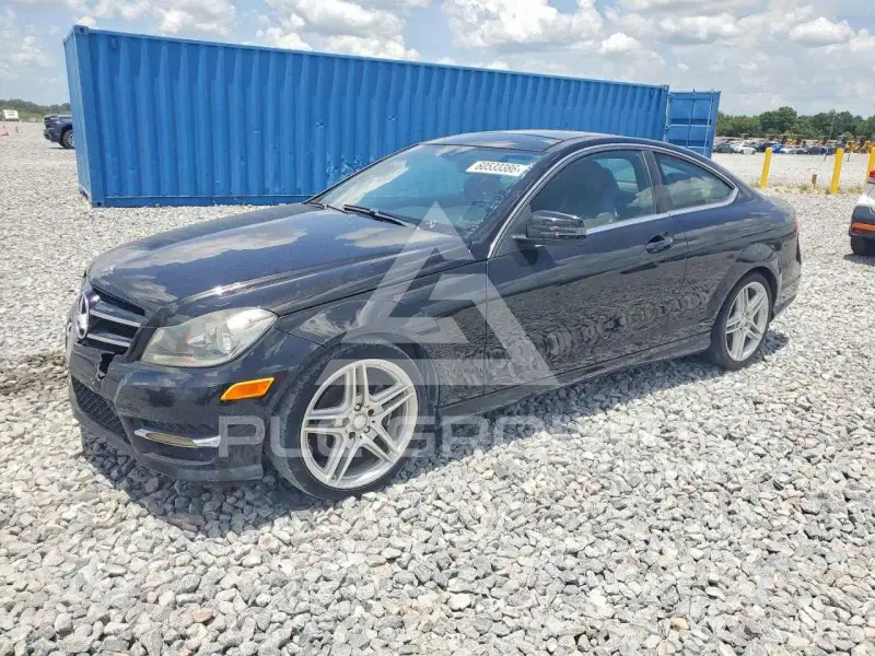 2015 Mercedes Benz C-Class фото