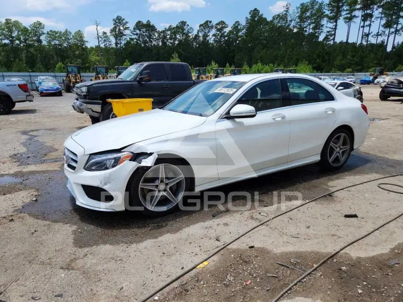 2015 Mercedes Benz C-Class фото