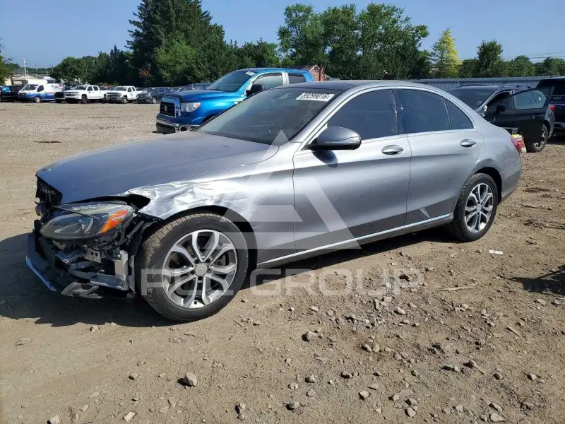 2015 Mercedes Benz C-Class photo