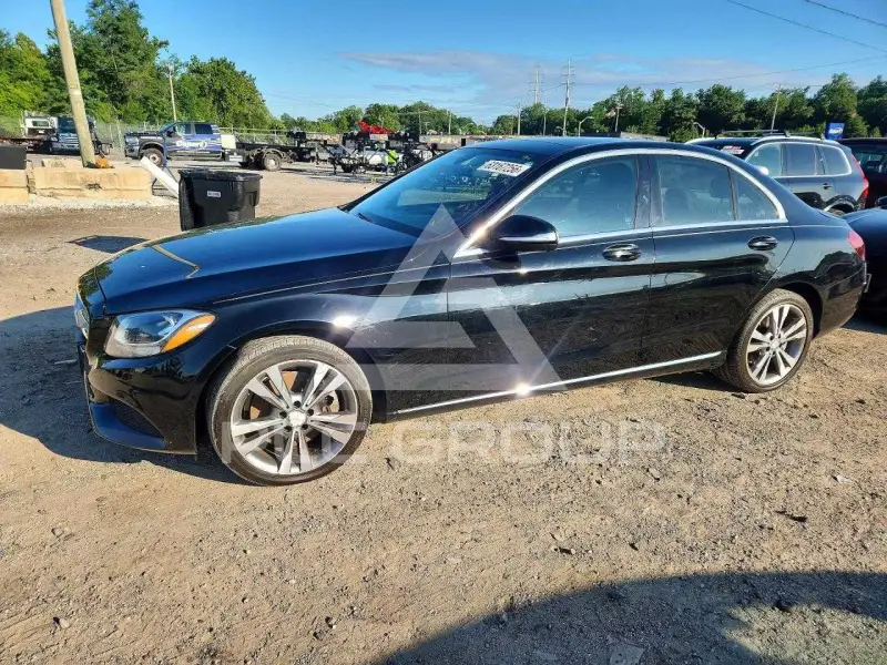 2015 Mercedes Benz C-Class photo