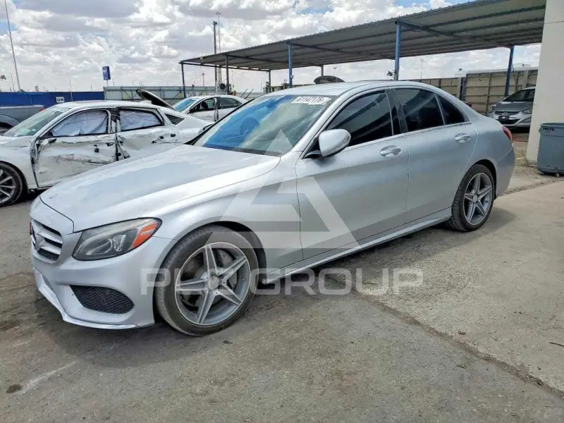 2015 Mercedes Benz C-Class фото
