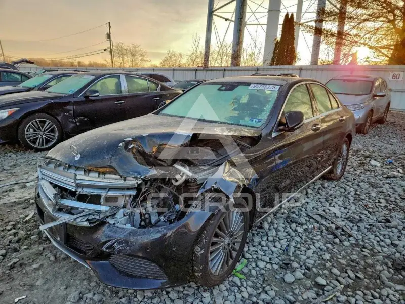 2015 Mercedes Benz C-Class photo