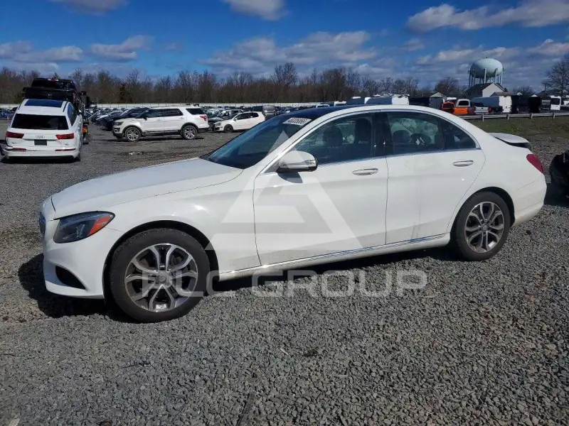 2015 Mercedes Benz C-Class фото