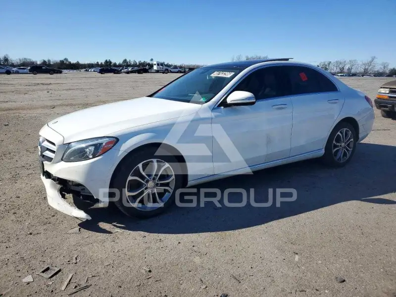 2015 Mercedes Benz C-Class фото