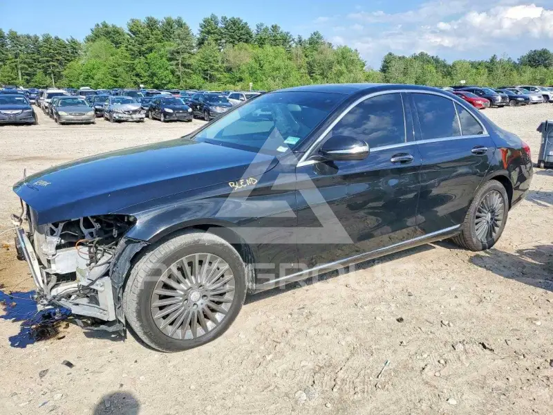 2015 Mercedes Benz C-Class photo