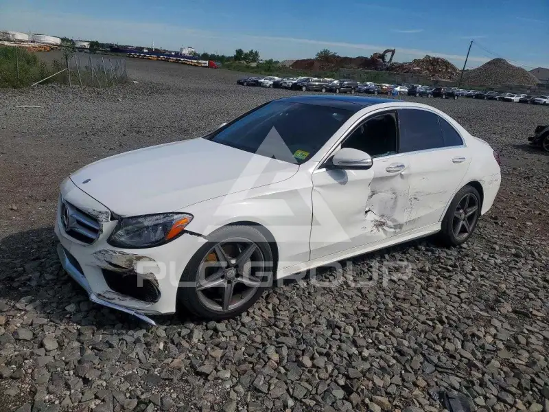 2015 Mercedes Benz C-Class фото