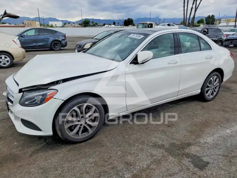 2015 Mercedes Benz C-Class photo