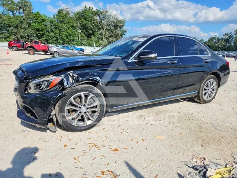 2015 Mercedes Benz C-Class photo
