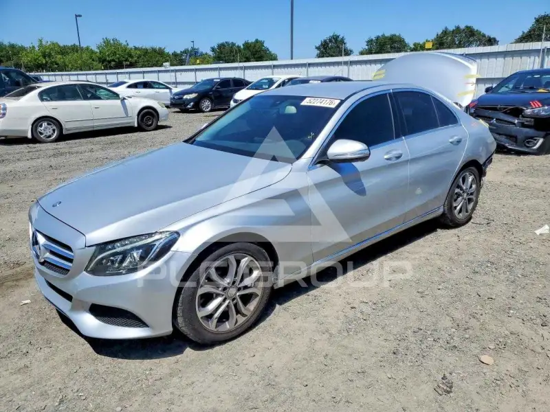 2015 Mercedes Benz C-Class фото