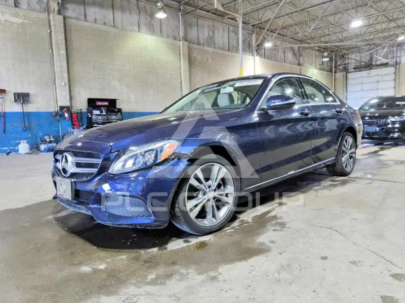 2015 Mercedes Benz C-Class фото