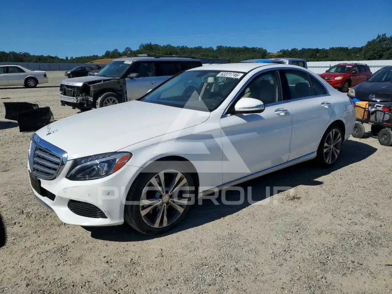 2015 Mercedes Benz C-Class photo
