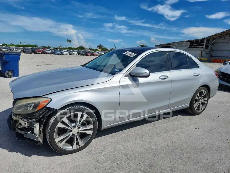 2015 Mercedes Benz C-Class фото