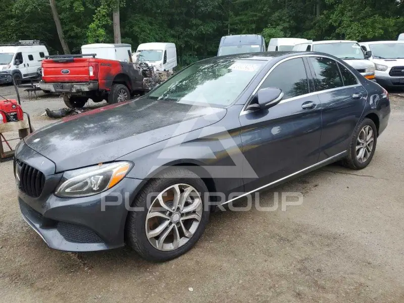 2015 Mercedes Benz C-Class фото