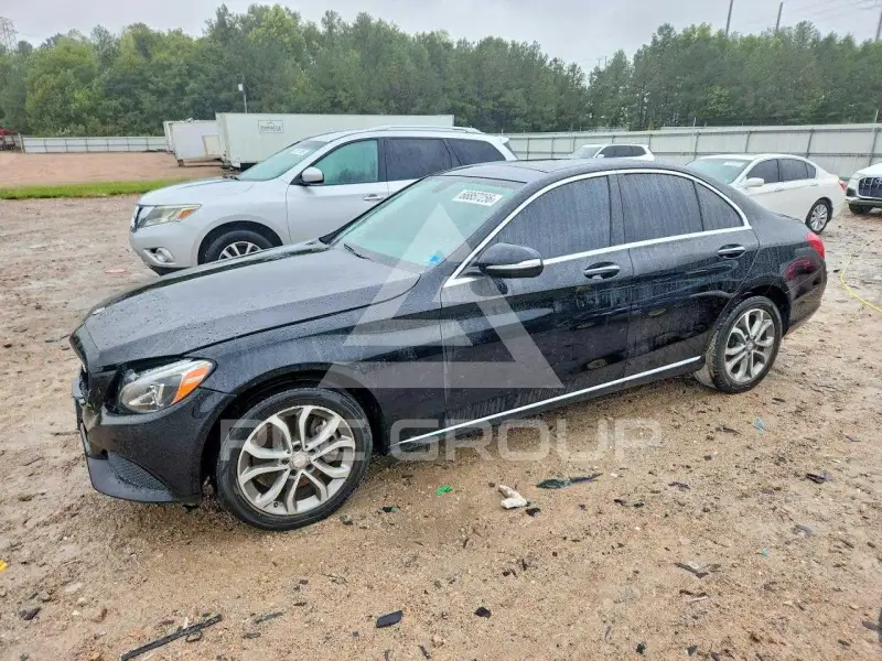 2015 Mercedes Benz C-Class фото