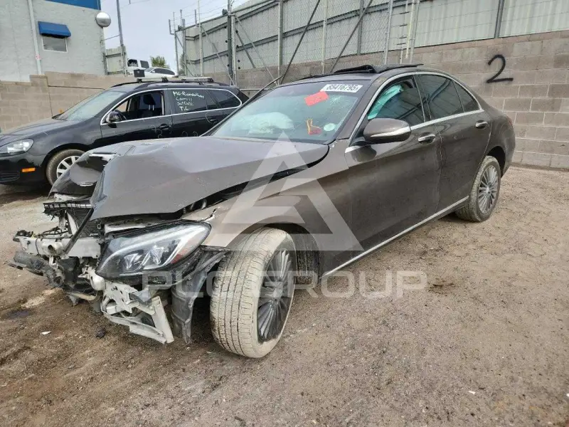 2015 Mercedes Benz C-Class фото