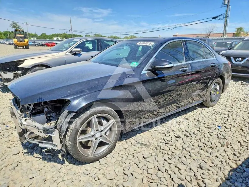 2015 Mercedes Benz C-Class фото