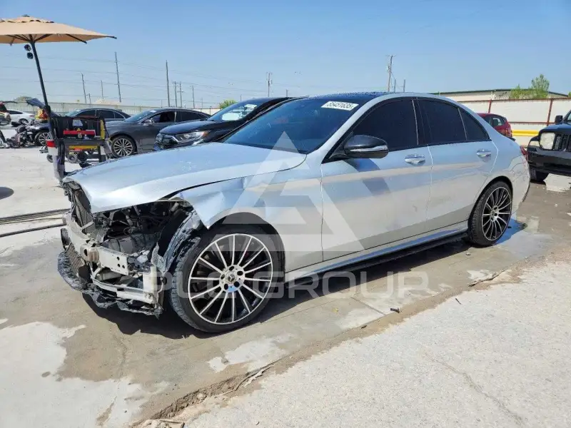 2015 Mercedes Benz C-Class фото
