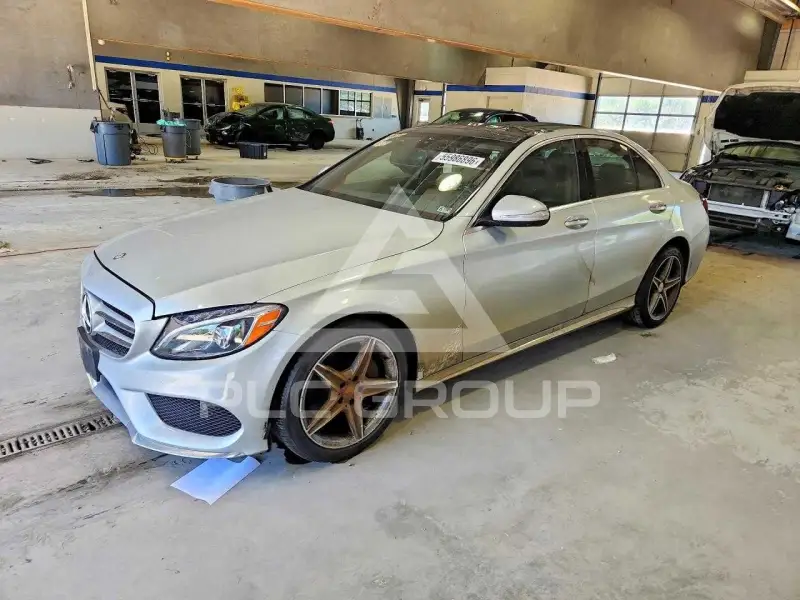 2015 Mercedes Benz C-Class фото