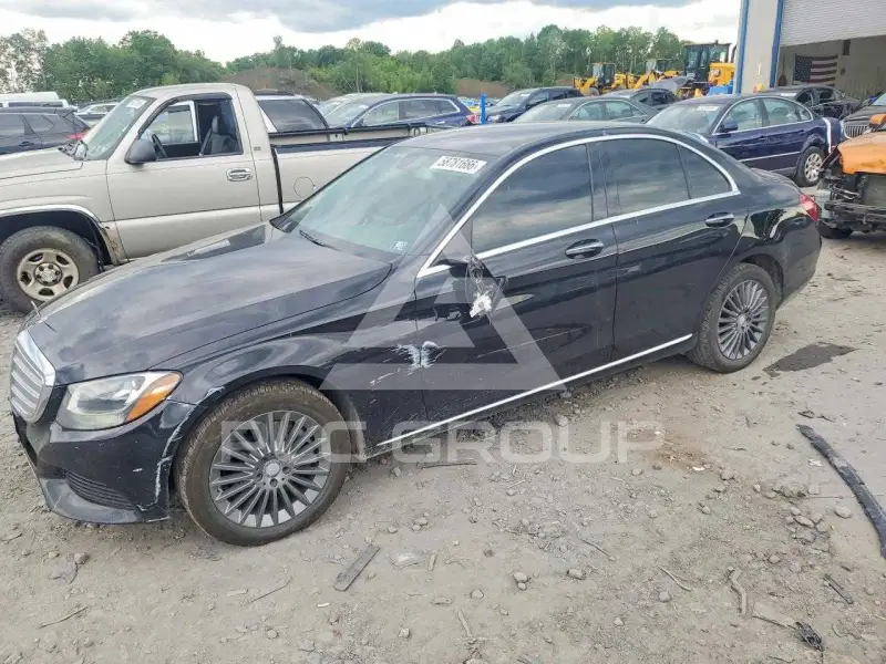 2015 Mercedes Benz C-Class фото