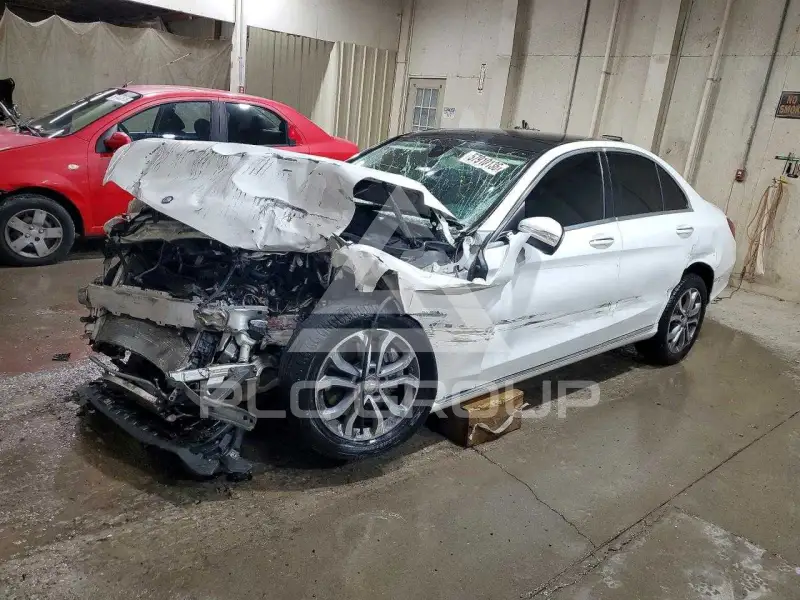 2015 Mercedes Benz C-Class фото