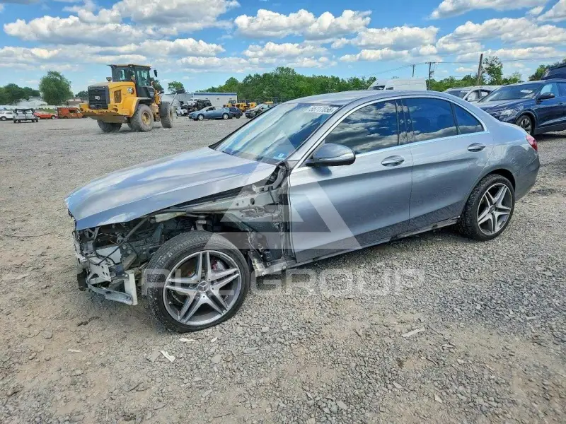 2015 Mercedes Benz C-Class фото