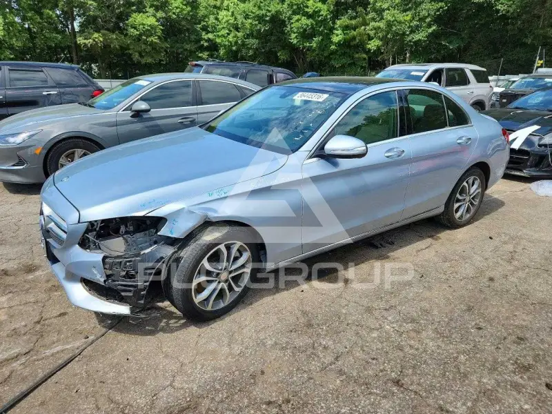 2015 Mercedes Benz C-Class фото