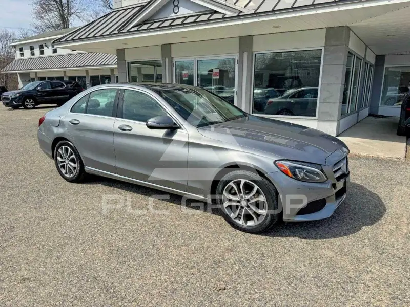 2015 Mercedes Benz C-Class photo