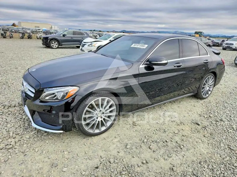 2015 Mercedes Benz C-Class photo