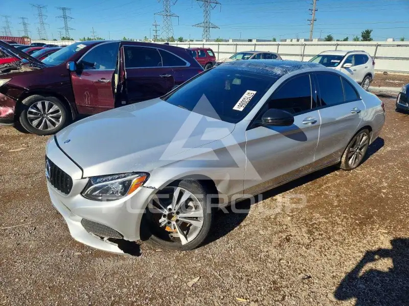 2015 Mercedes Benz C-Class фото