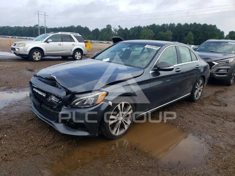 2015 Mercedes Benz C-Class photo