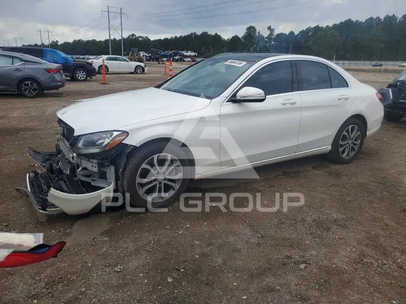2015 Mercedes Benz C-Class photo
