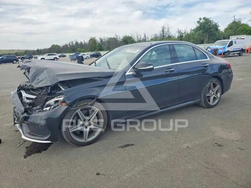 2015 Mercedes Benz C-Class photo