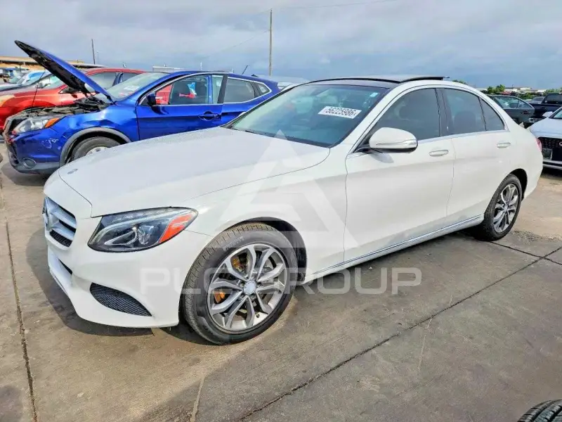 2015 Mercedes Benz C-Class фото