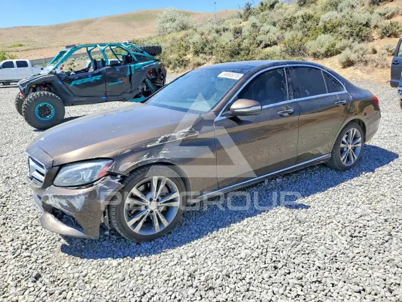 2015 Mercedes Benz C-Class photo