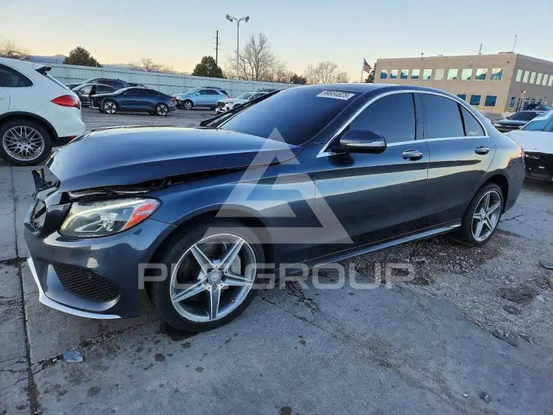 2015 Mercedes Benz C-Class photo