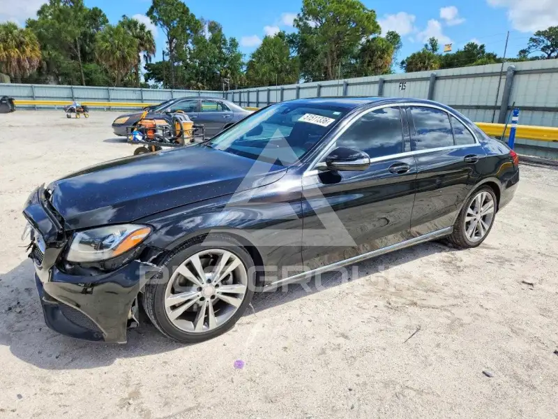 2015 Mercedes Benz C-Class фото