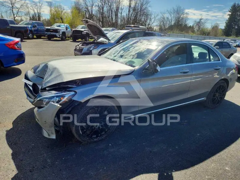 2015 Mercedes Benz C-Class фото