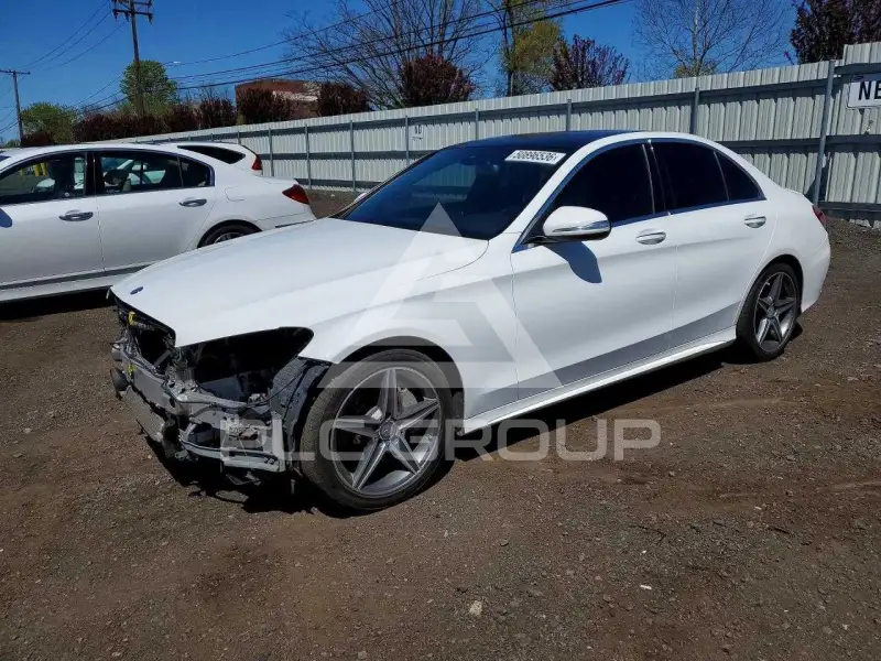 2015 Mercedes Benz C-Class фото
