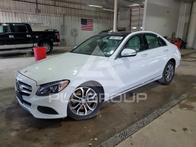 2015 Mercedes Benz C-Class photo