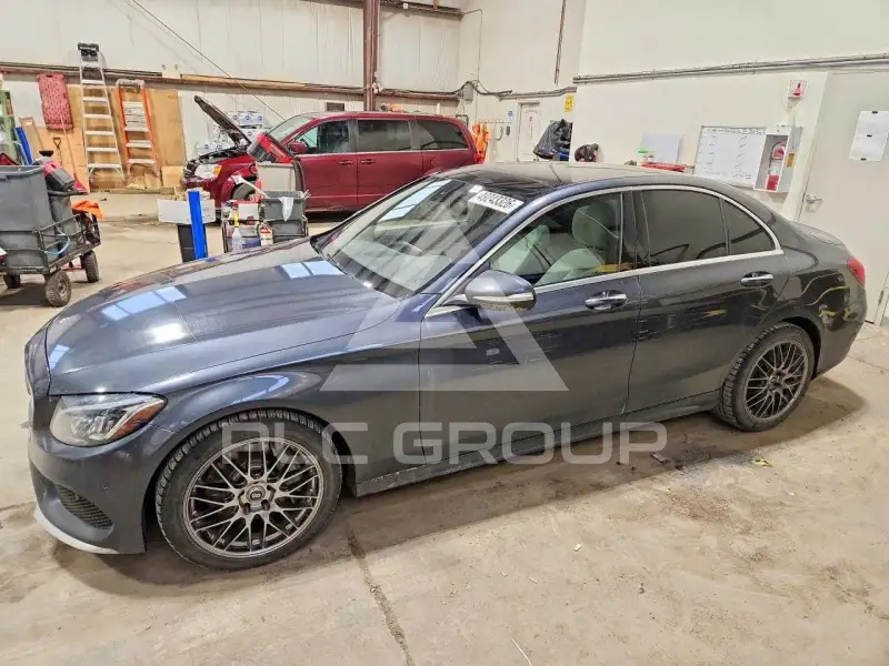 2015 Mercedes Benz C-Class фото