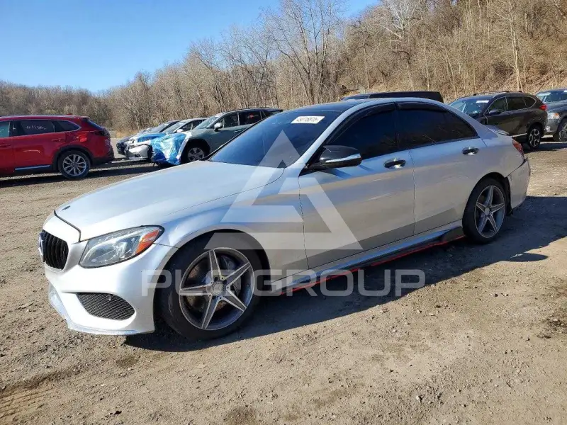 2015 Mercedes Benz C-Class фото