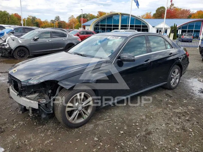 2015 Mercedes Benz E-Class фото