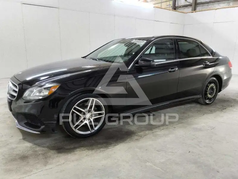 2015 Mercedes Benz E-Class фото