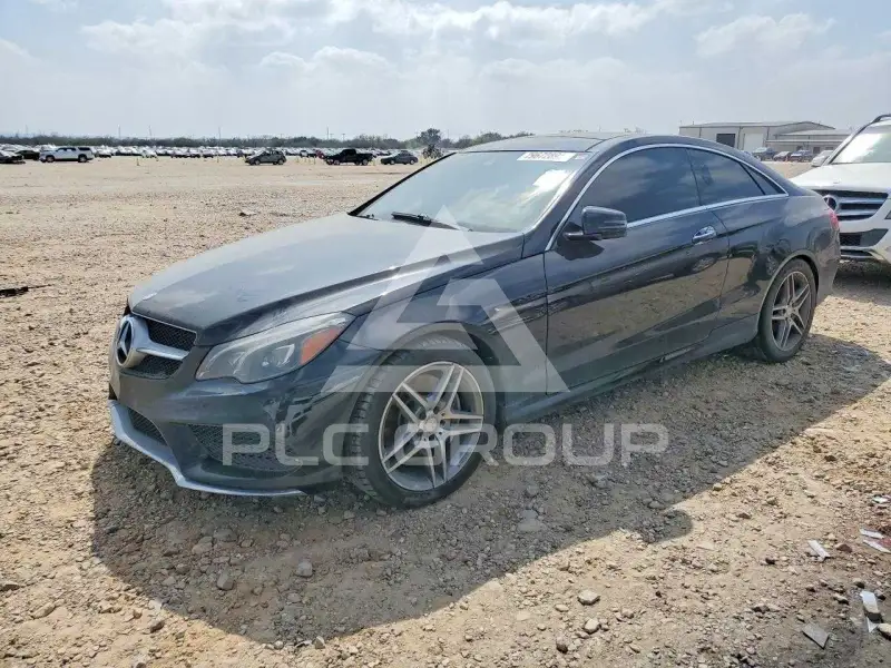 2015 Mercedes Benz E-Class фото