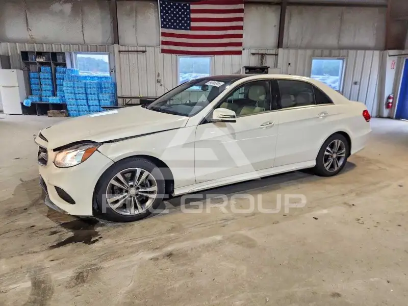 2015 Mercedes Benz E-Class photo