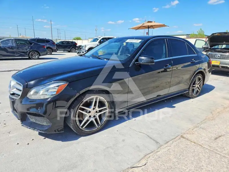 2015 Mercedes Benz E-Class фото
