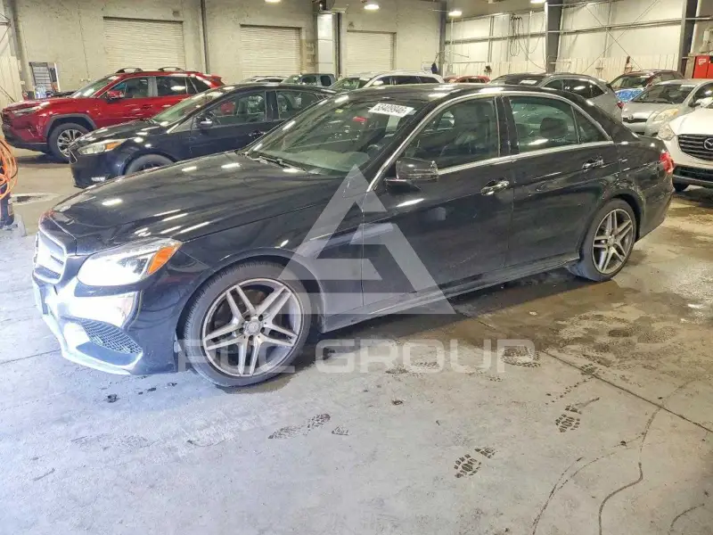 2015 Mercedes Benz E-Class фото